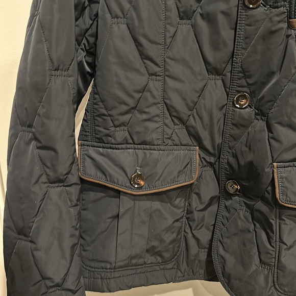 Hawes and Curtis Quilted Button up Jacket - Picture 4 of 8